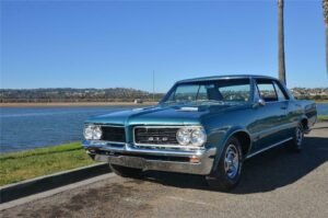 1964 PONTIAC GTO